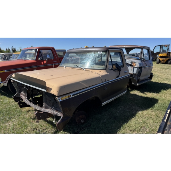 1975 FORD F-250