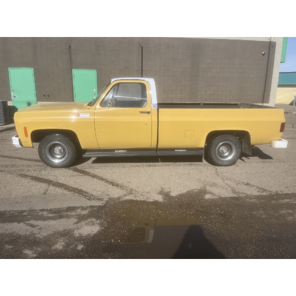 1974 GMC CUSTOM 1500 PICKUP TRUCK