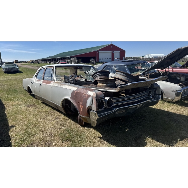 1965 OLDSMOBILE DYNAMIC 88