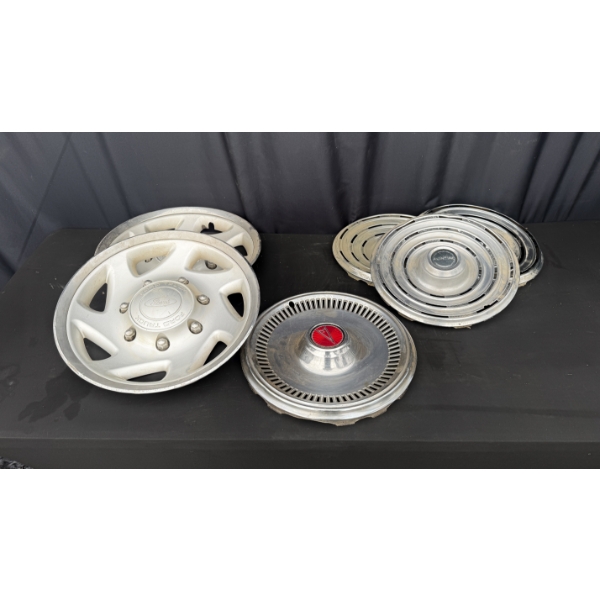 6 ASSORTED HUBCAPS 2 FORD TRUCKS 4 PONTIAC