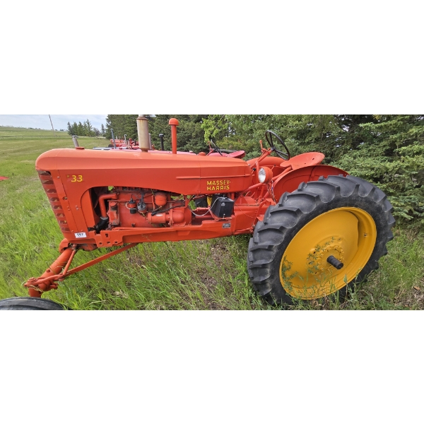 MASSEY-HARRIS 33
